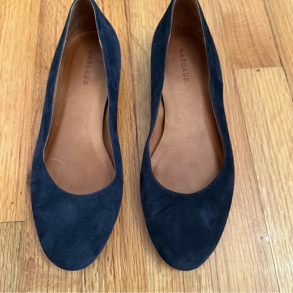 Margaux The Classic Midnight Blue Suede Round Toe Ballet Flat Size 38 - Picture 2 of 16